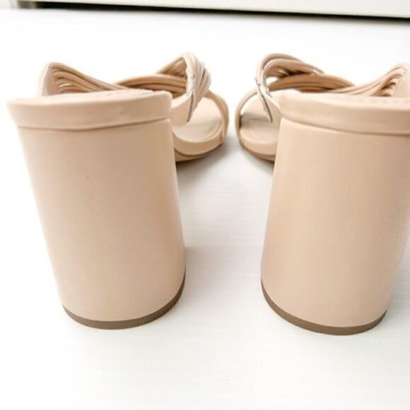 Charles David Sandals womens size 9 Razzle beige leather block heel - Picture 8 of 11